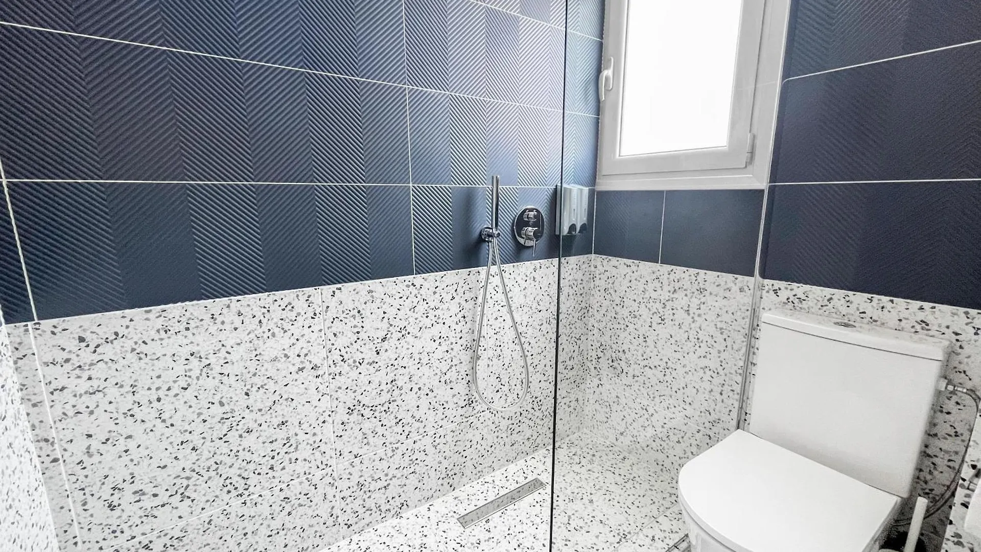לרנקה Terrazzo Style 2 Bedroom 2Bathroom Apartment קפריסין